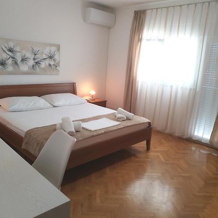 Galovac  Apartments"Nika" With Private Pool מראה חיצוני תמונה