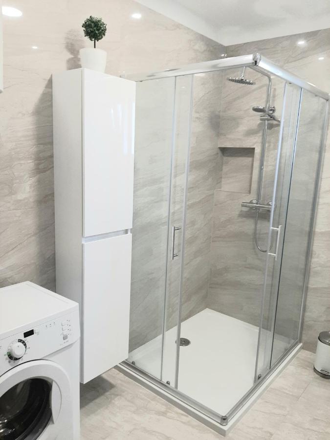 Galovac  Apartments"Nika" With Private Pool מראה חיצוני תמונה