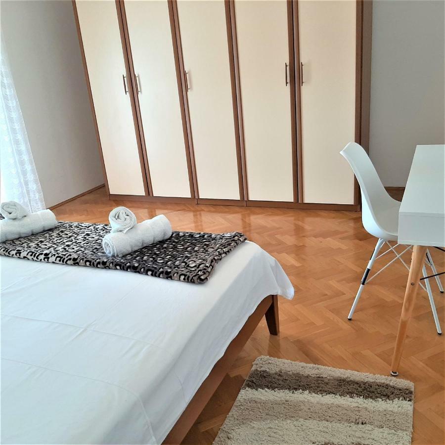 Galovac  Apartments"Nika" With Private Pool מראה חיצוני תמונה