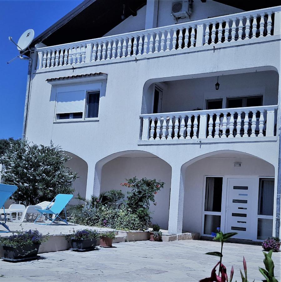 Galovac  Apartments"Nika" With Private Pool מראה חיצוני תמונה